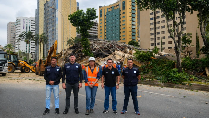 Proteção passiva em implosões urbanas: como se controla vibração, estilhaços e poeira