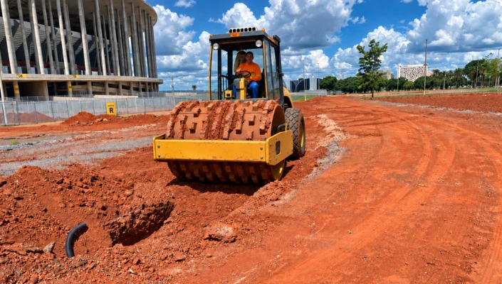 Terraplenagem e Escavação: Fundamentos Técnicos para a Estabilidade das Edificações